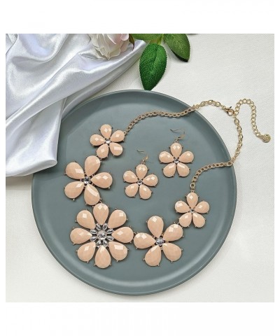 Shiny Flower Statement Collar Necklace with Earrings Nude $7.14 Necklaces