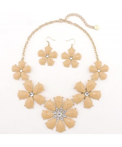 Shiny Flower Statement Collar Necklace with Earrings Nude $7.14 Necklaces